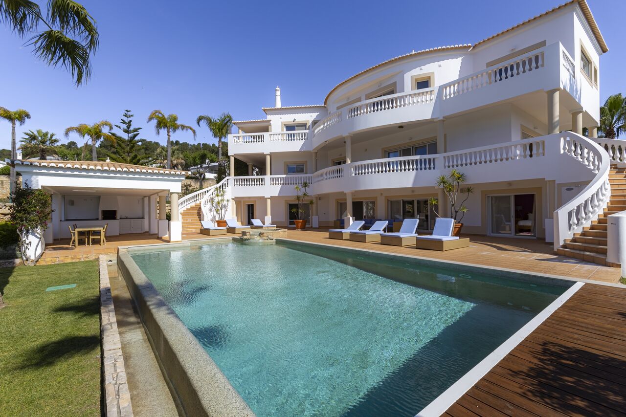 Luxury villa with spectacular sea views in the Southwest Natural Park