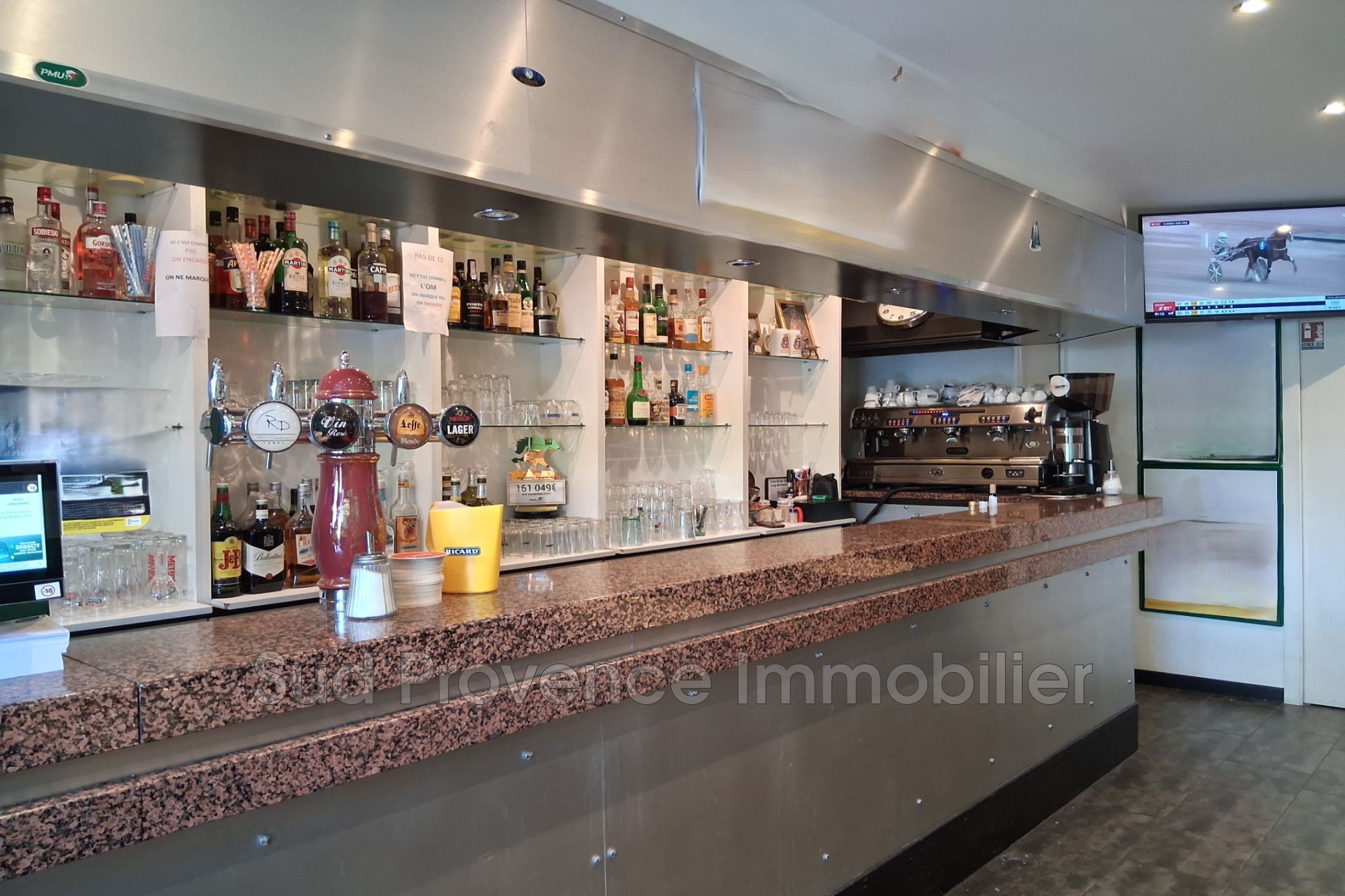 Building for sale in Le Cannet, France