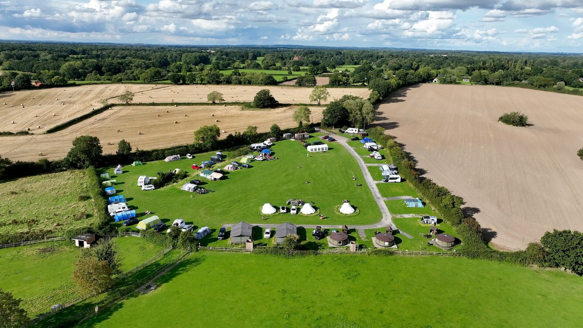 Land: for sale in Warwick