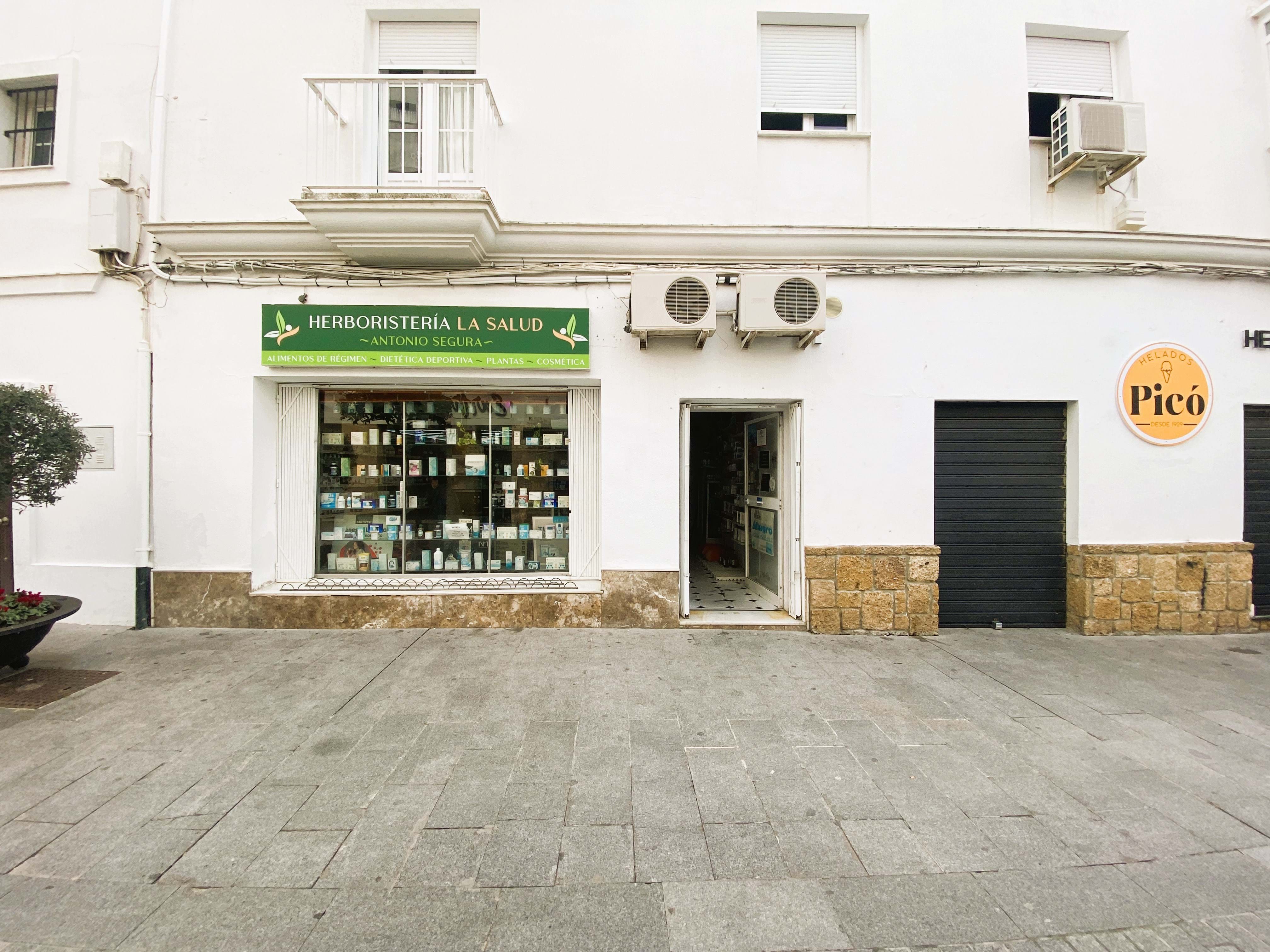 Tienda / local comercial 4 dormitorios - 57.00 m2