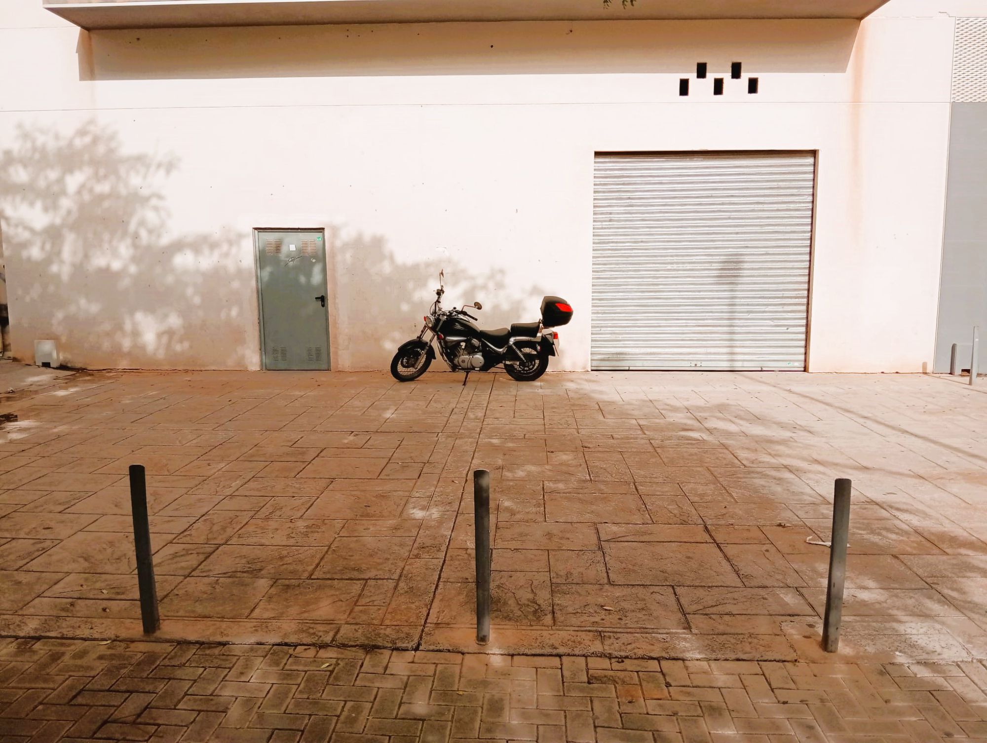 Commercial for sale in La Vila Joiosa, Spain