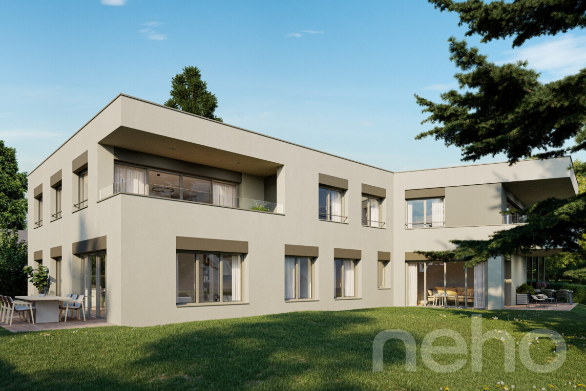 Magnificent luxury apartment with sunny balcony