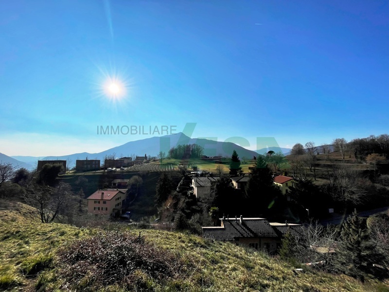 Beautiful grounds with panoramic views