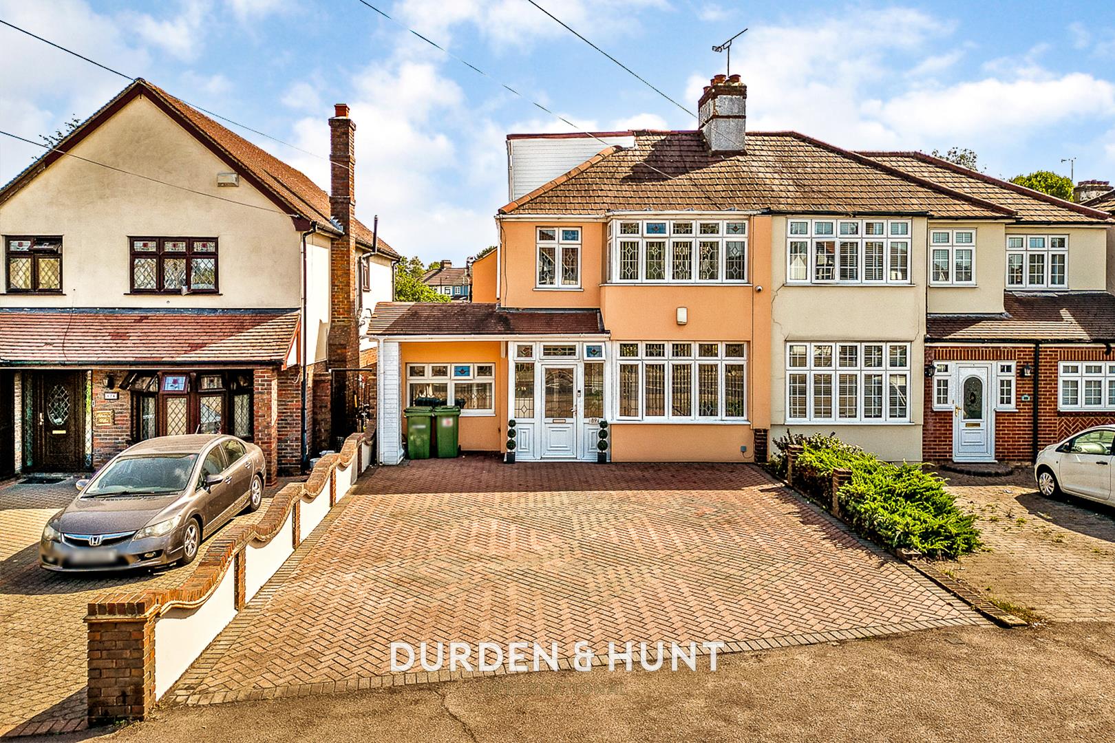 Home for sale in Hornchurch, United Kingdom