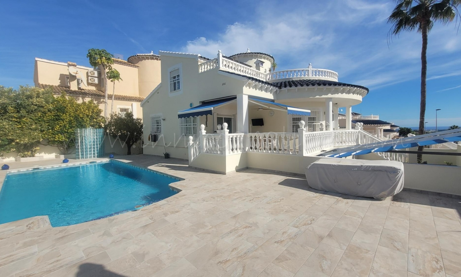 4 bedroom villa in Pinar de Campoverde, Spain