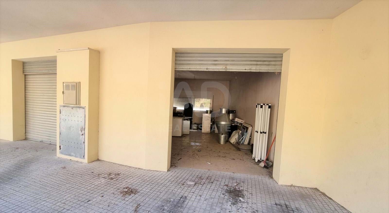 Shop / commercial premises - 84.00 m2