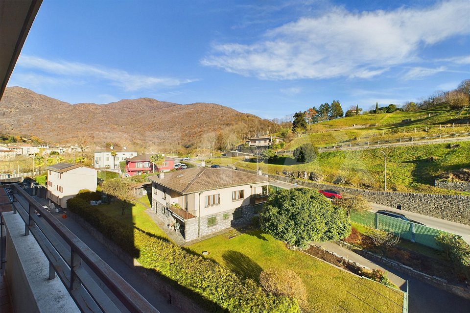 2 1/2 Zimmerwohnung mit schöner Aussicht und optimaler Rendite