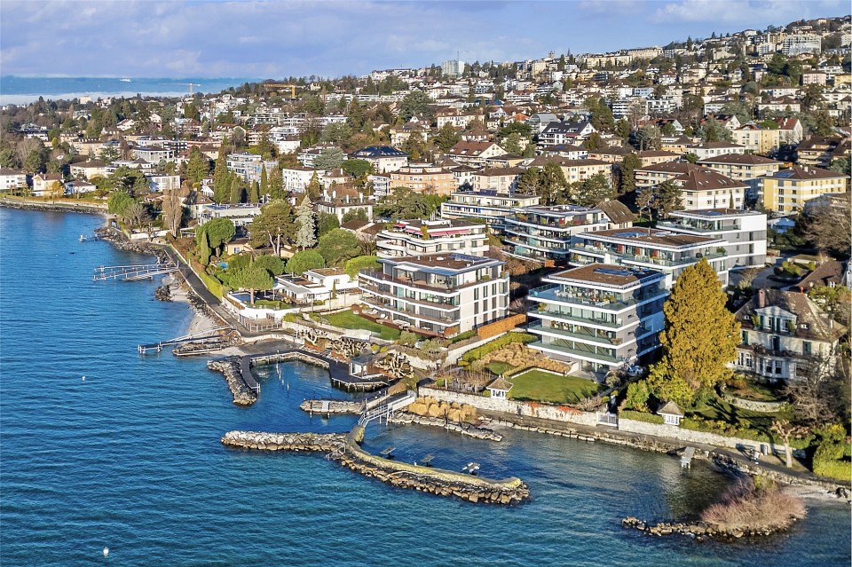 Excellence on the shores of Lake Geneva - An exceptional residential setting
