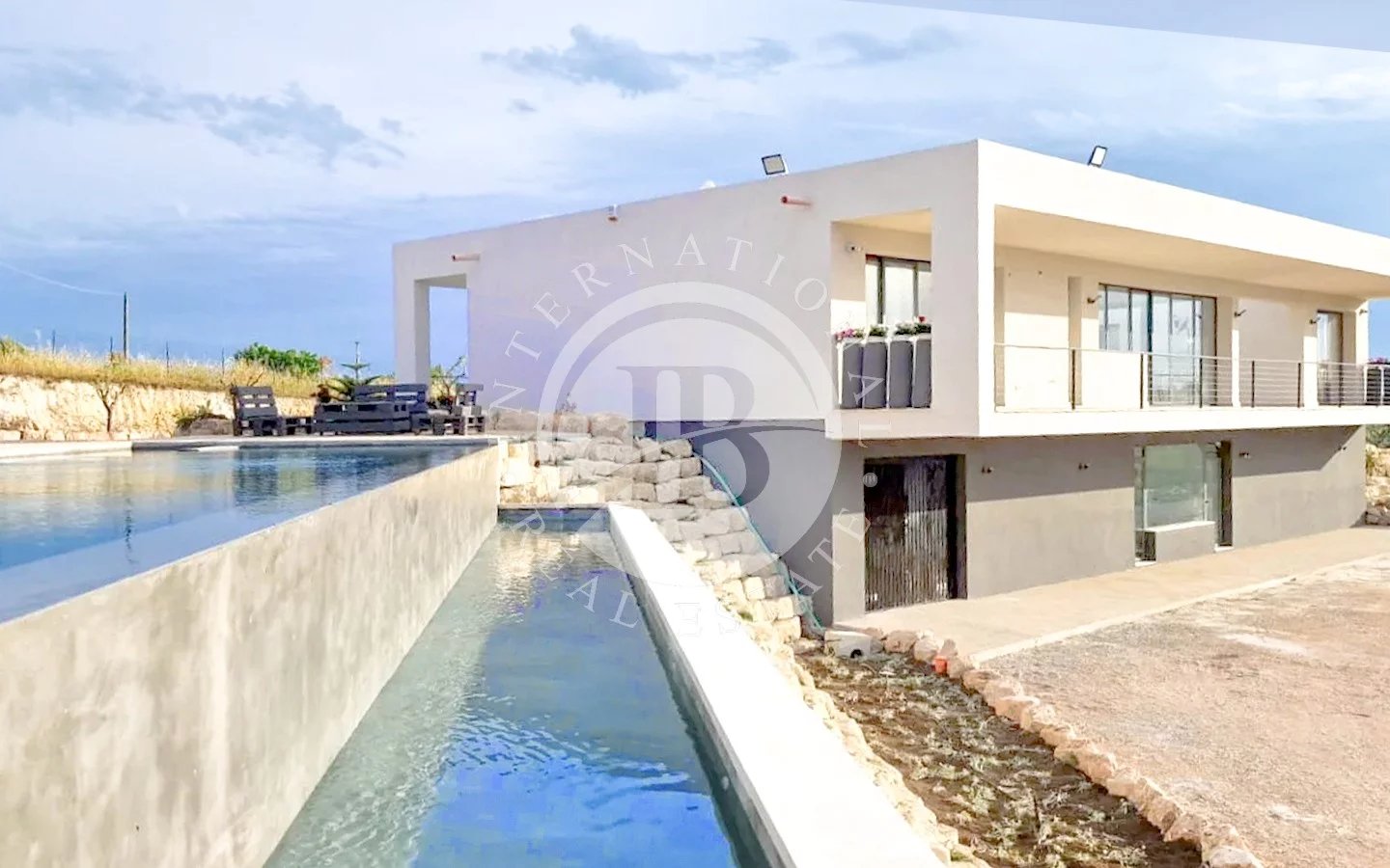 Stunning Modern Villa with Panoramic View in Noto, Sicily