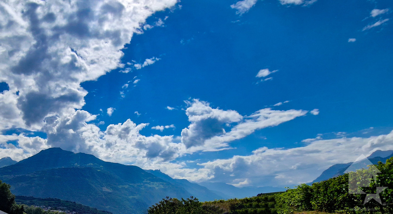 Land of 900 m2, possibility of having an additional 470 m2