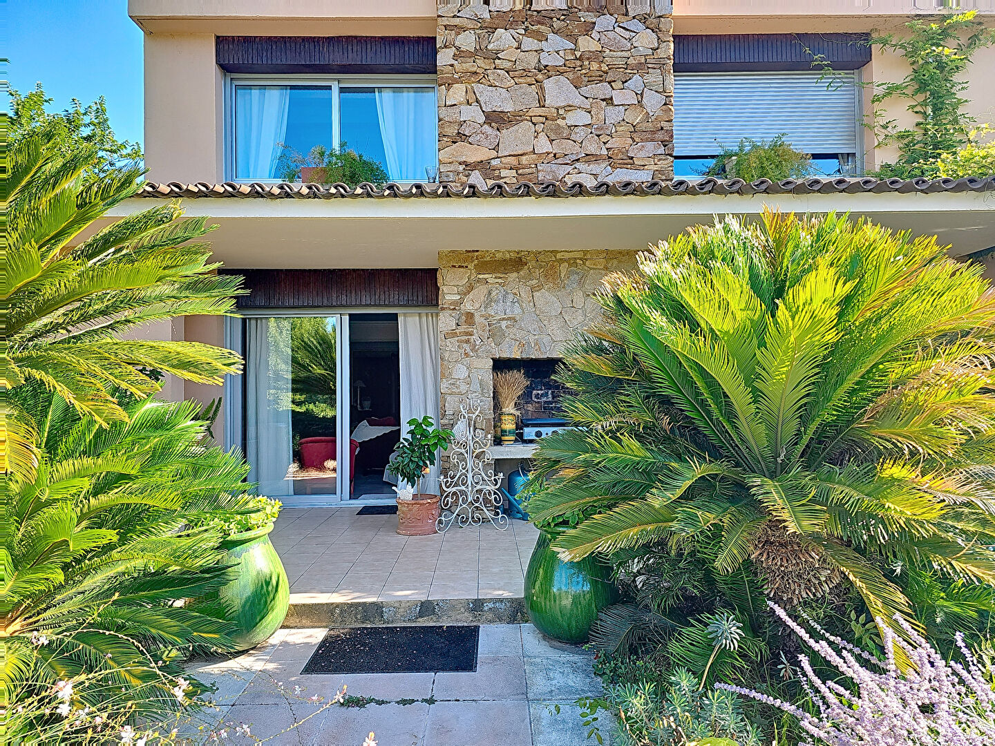 Architect's house 15 minutes from Avignon