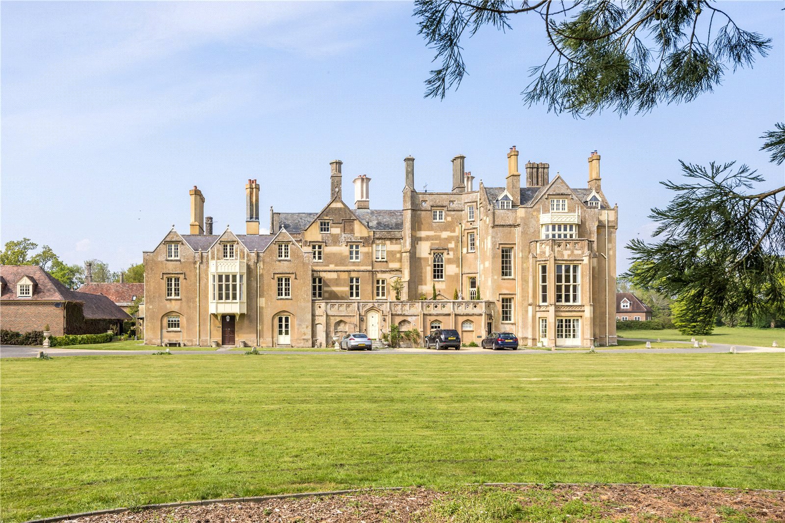 Flat: for sale in Christchurch