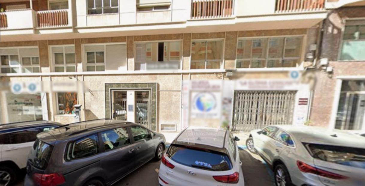 Large premises with patio and possibility of making a home in Corazón de Jesús!
