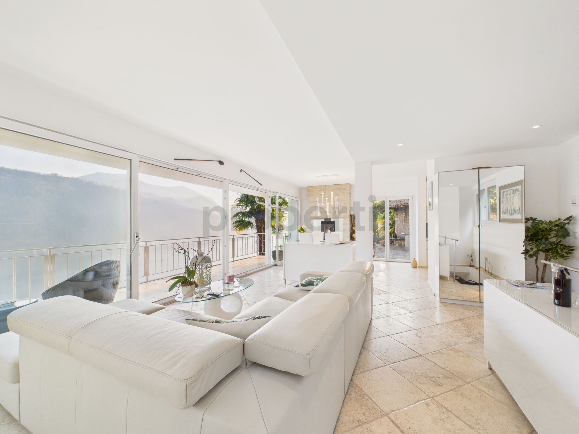 Villa di charme a Morcote con giardino e vista lago mozzafiato