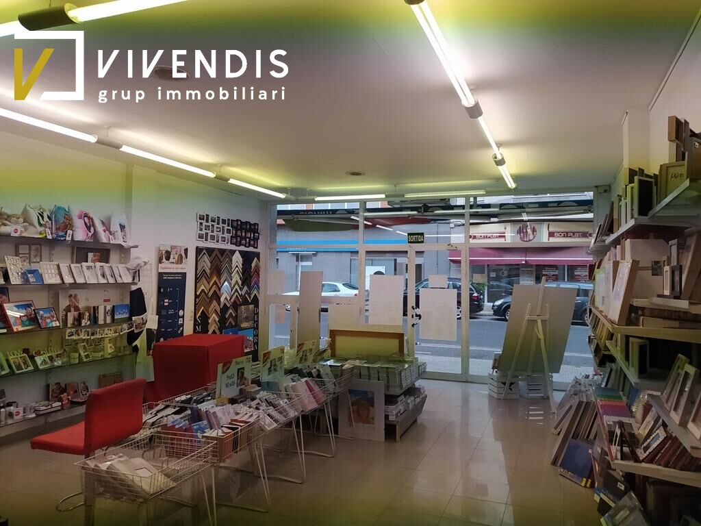 COMMERCIAL PREMISES FOR SALE IN LLEDIA