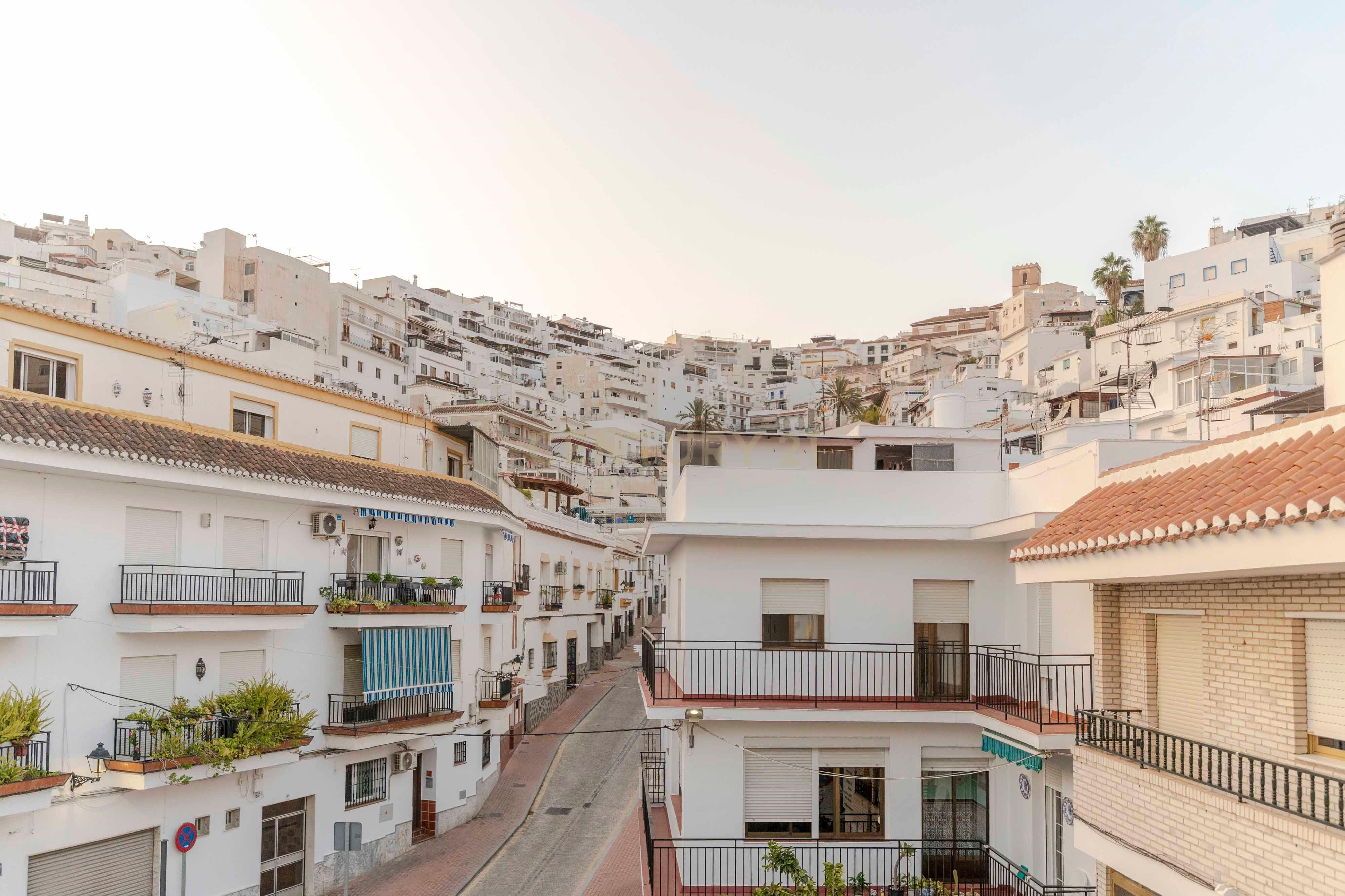 Great investment opportunity in Salobreña!