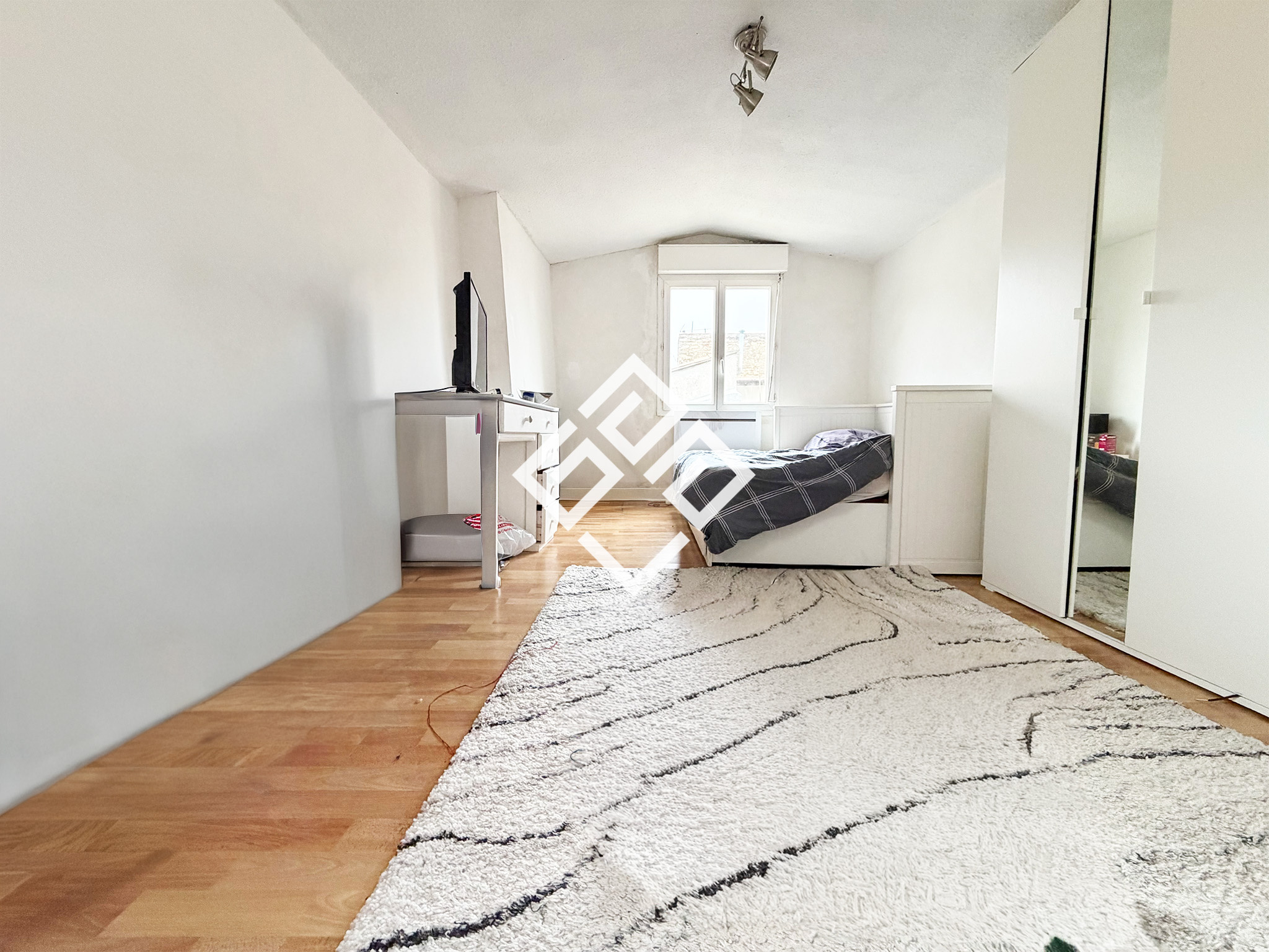 Building 100 m2 Special Investor