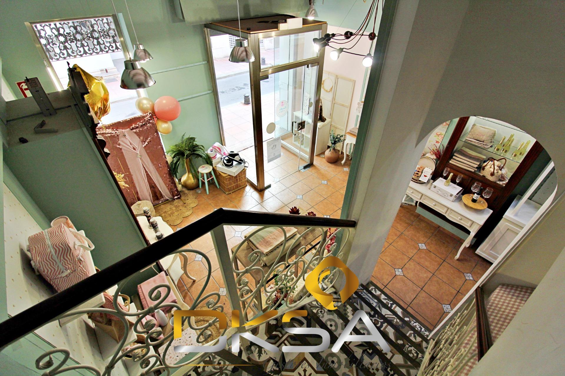 In transfer beautiful business in operation and with ample profitability