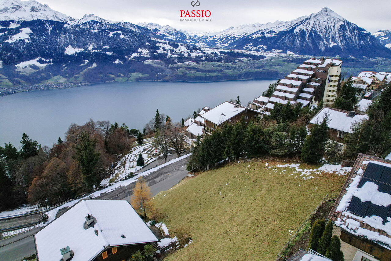 Building land of 849m² with lake view and alpine panorama