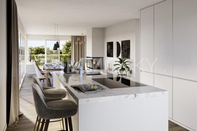 ALLOWED IN FORCE! Spacious detached house