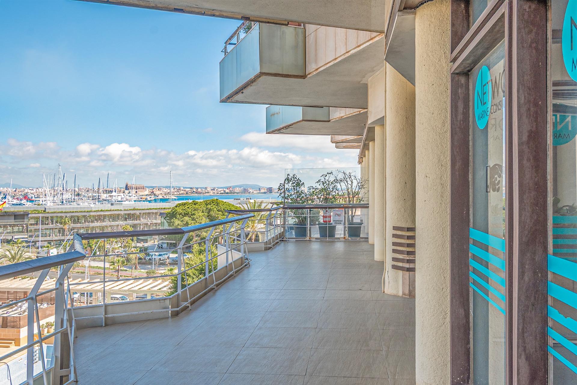 Commercial premises with views of the Port and Cathedral of Palma