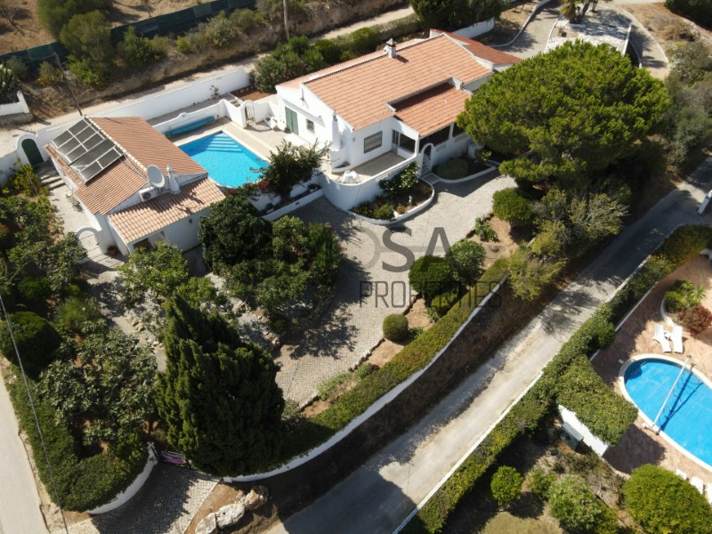 House 4 Bedrooms + 1 Bedrooms For Sale in Lagos (São Sebastião e Santa Maria),Lagos