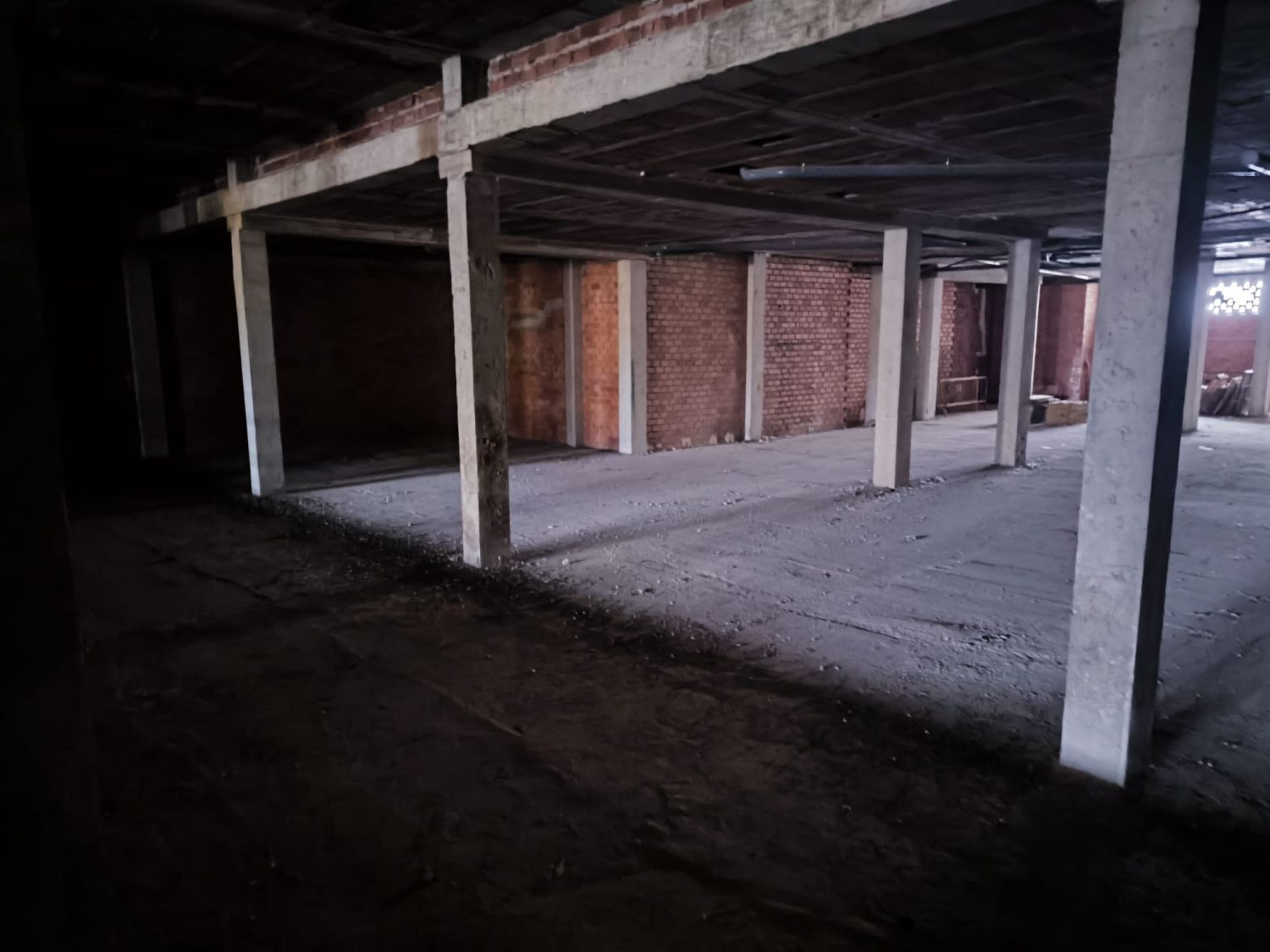 Commercial for sale in Valdepeñas, Spain