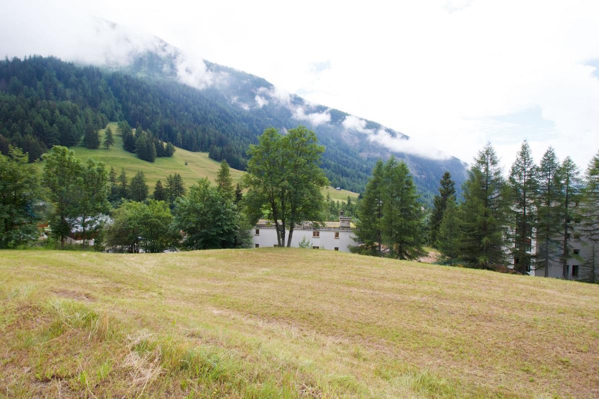 Developed building land on the elevated south-facing slope of Leukerbad