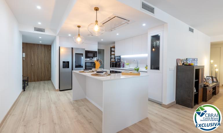 Condo for sale, Roses (Roses, Spain)