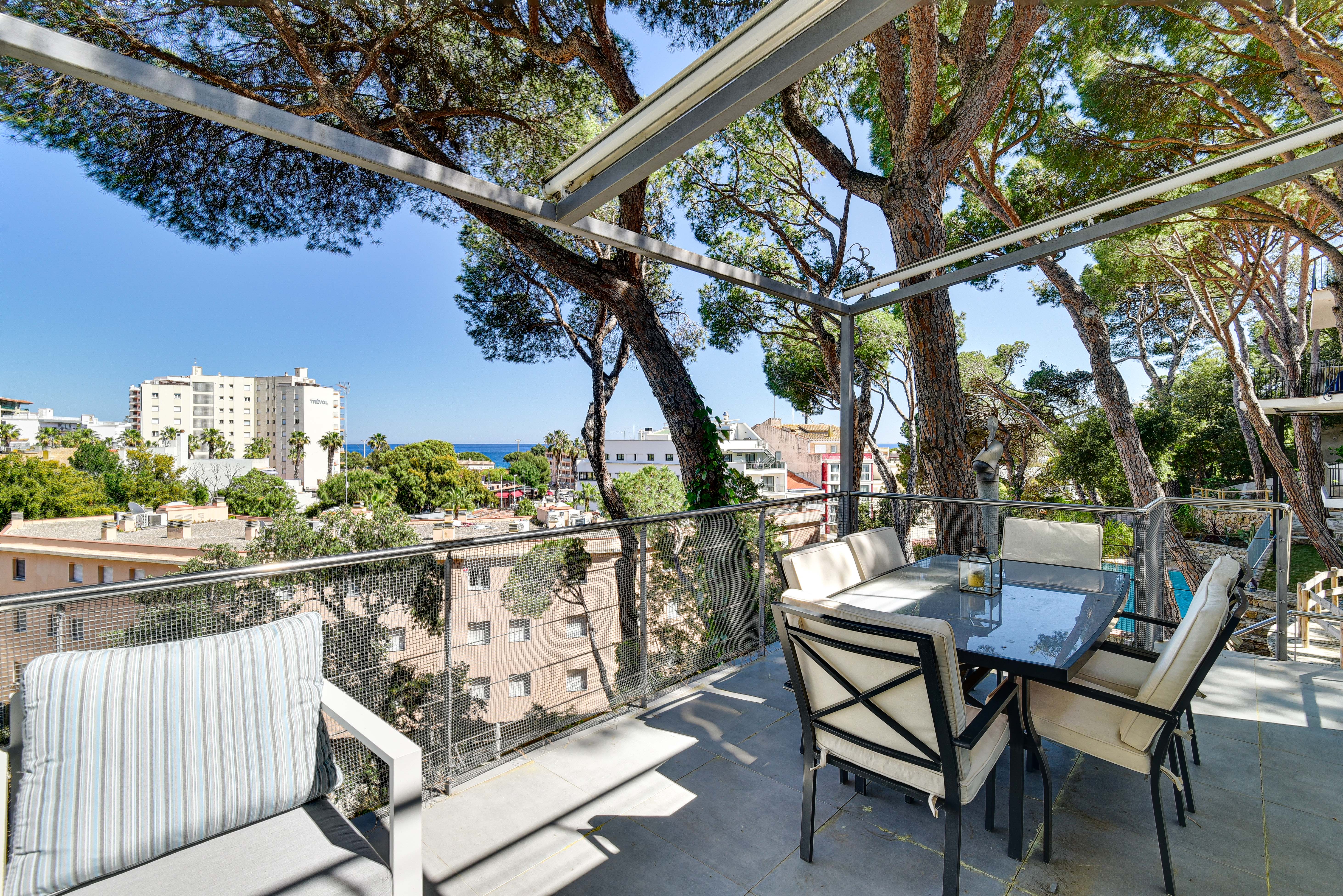 Modern Luxury Villa in Playa de Aro Center with Touristic Licence