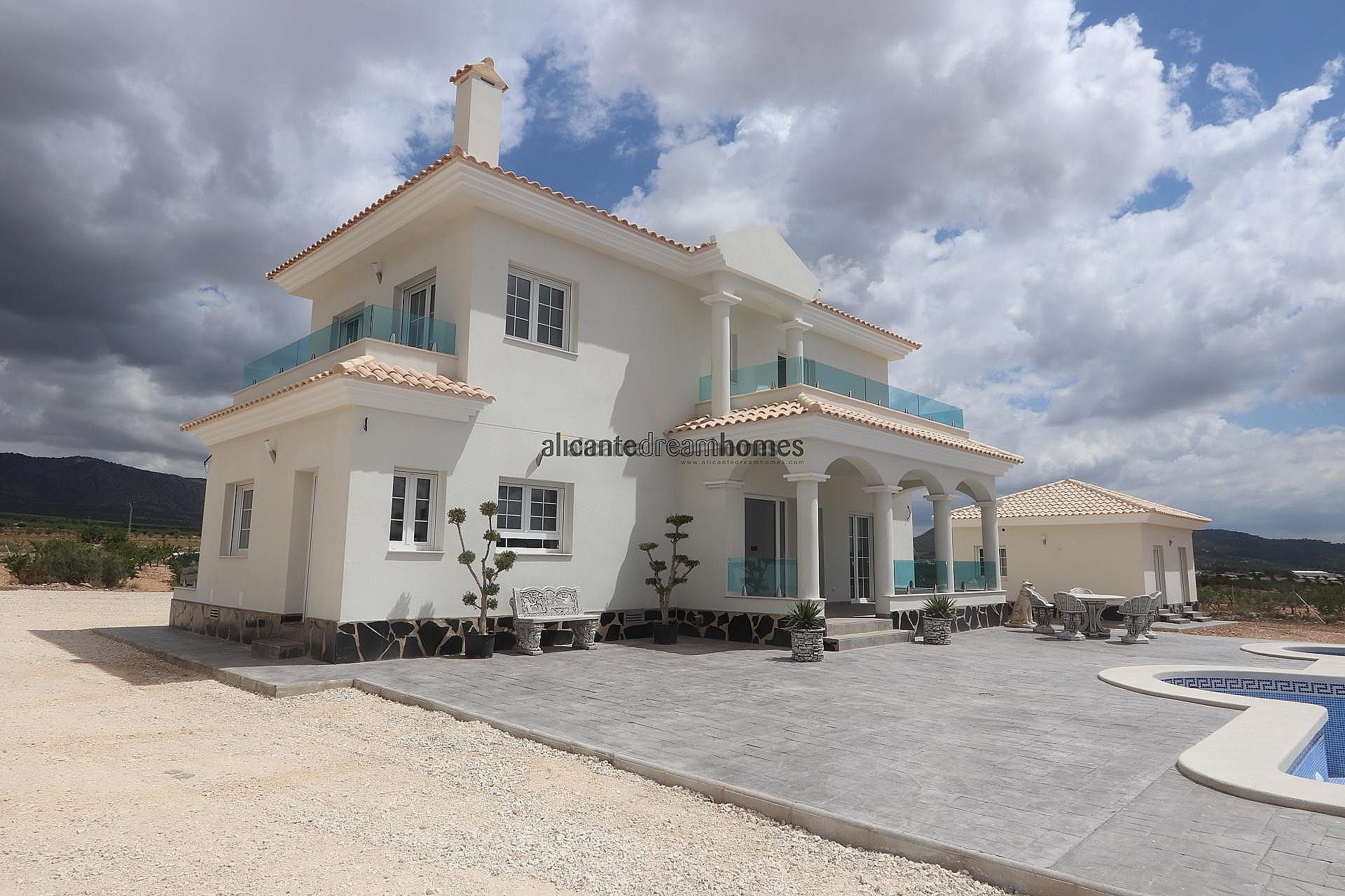 Home for sale in Pinoso, Spain