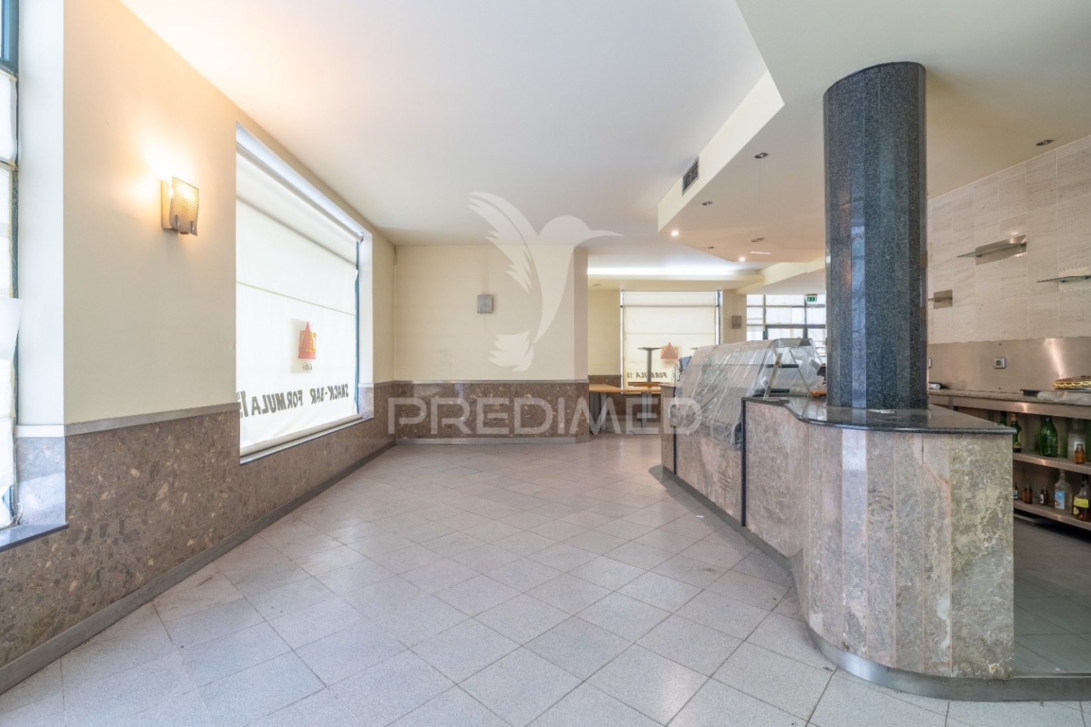 Cafe in Aguas Santas - by the pools and police