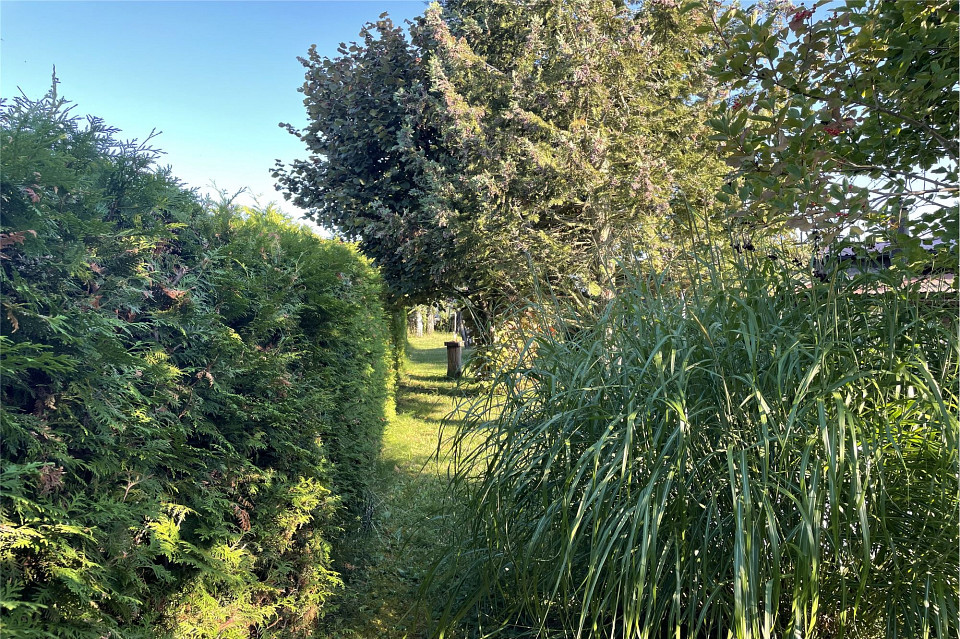Leisure plot in a caravan area Ideal location south of Lake Neuchâtel