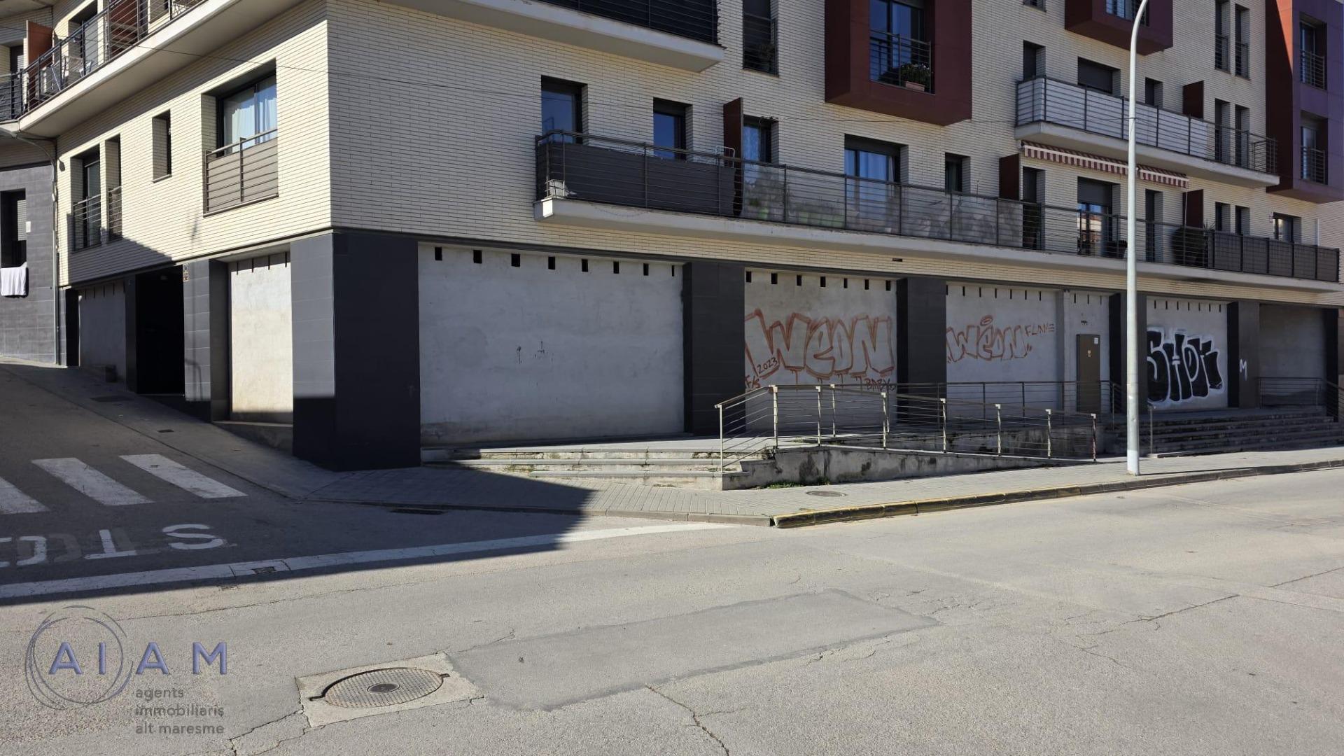 COMMERCIAL PREMISES IN CR. PUIGVERT DE TORDERA