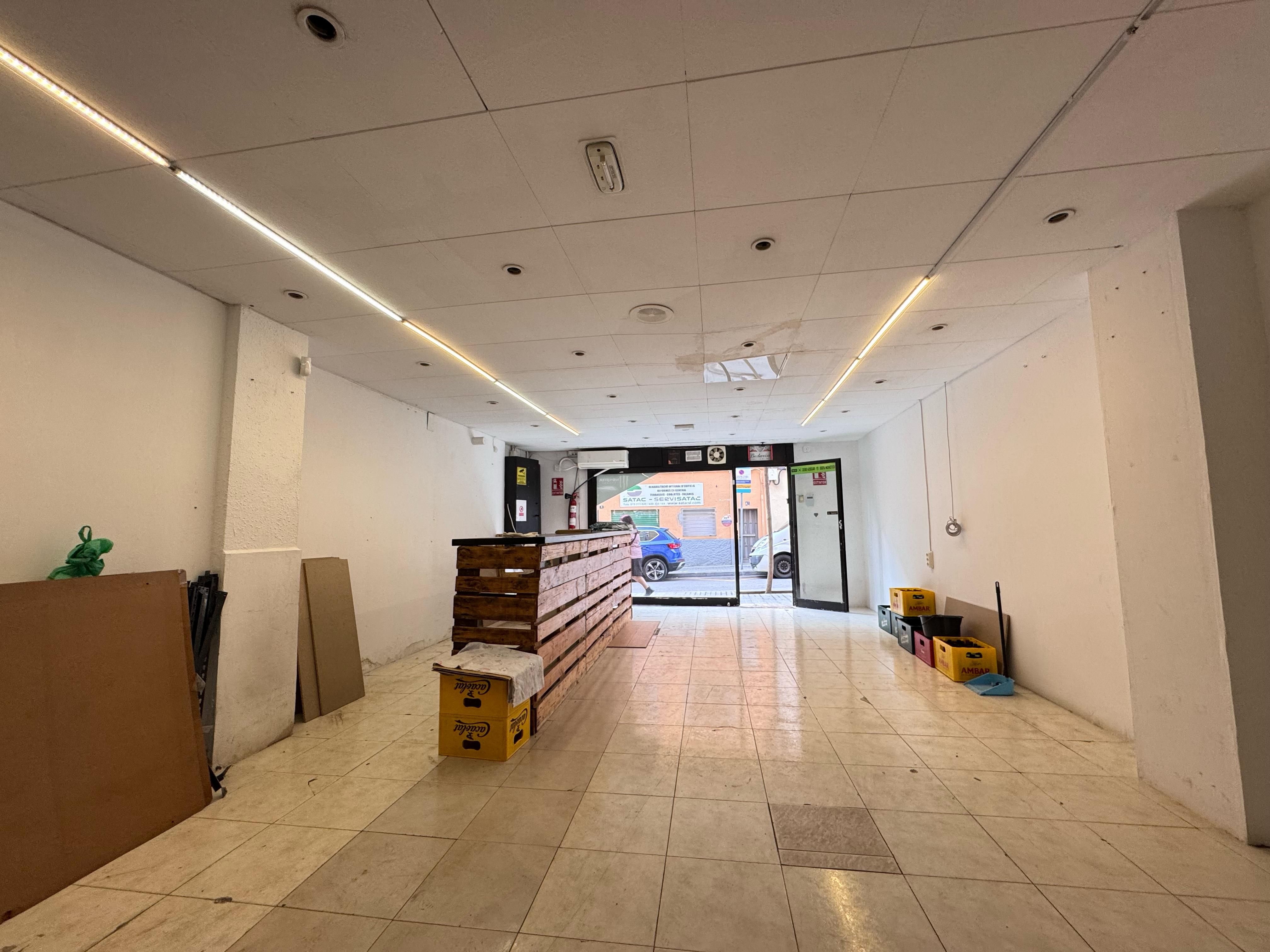 Commercial for sale in Esplugues de Llobregat, Spain