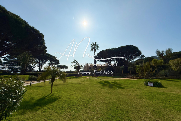 T2 SOUTH WEST ON THE BEACH OF PRAMOUSQUIER