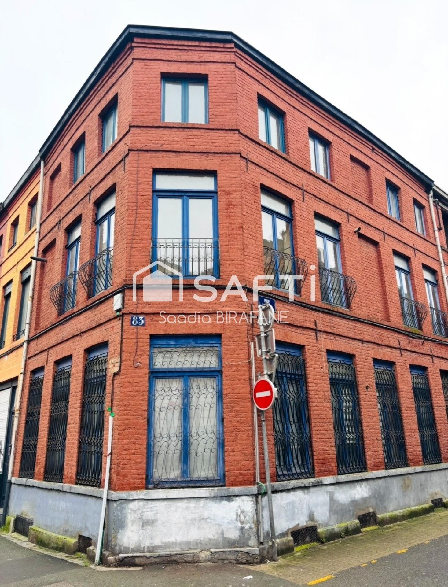 Building for sale in Roubaix, France