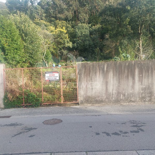 URBAN LAND with 742 m2