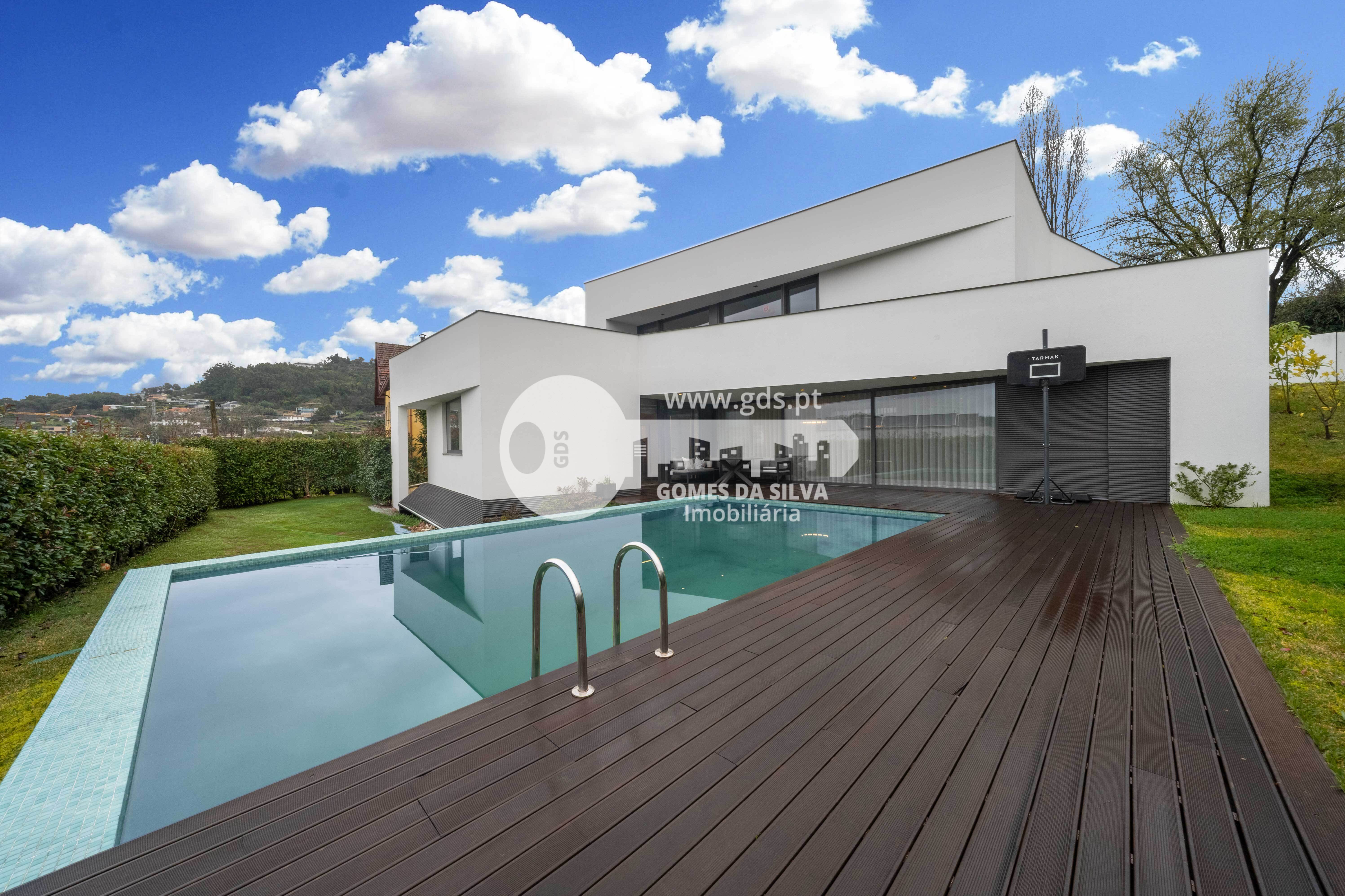 Home for sale, 4715-055 (Braga, Portugal)