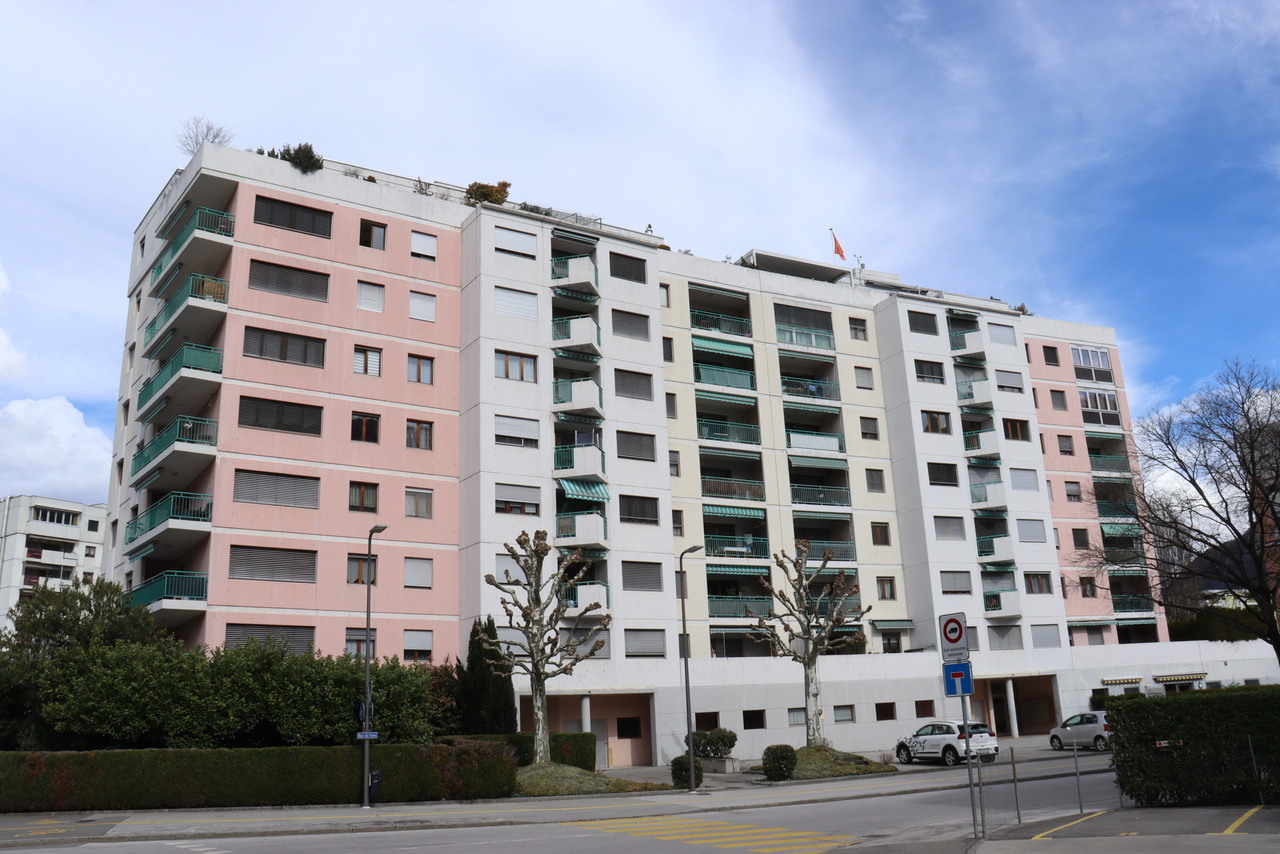 Apartment 4.5 p. lumineux à Sion – Bright 4.5-room apartment in Sion