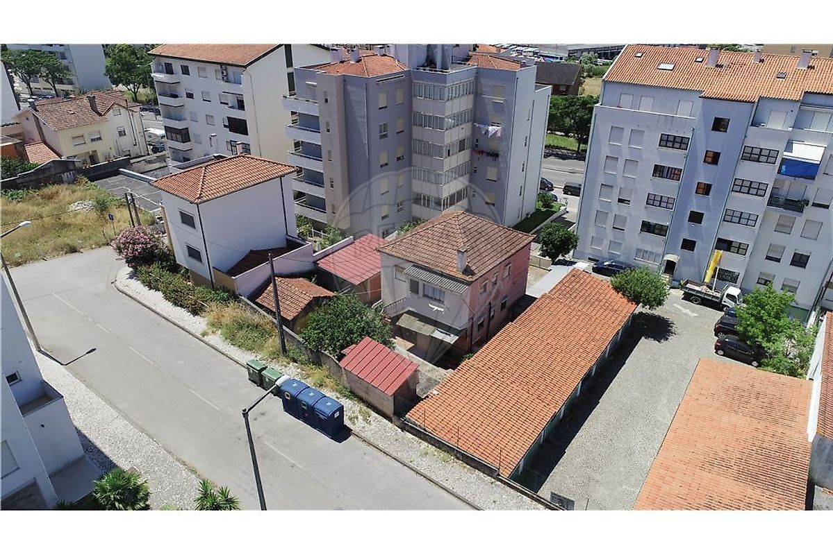 Building for sale in Coimbra, Portugal