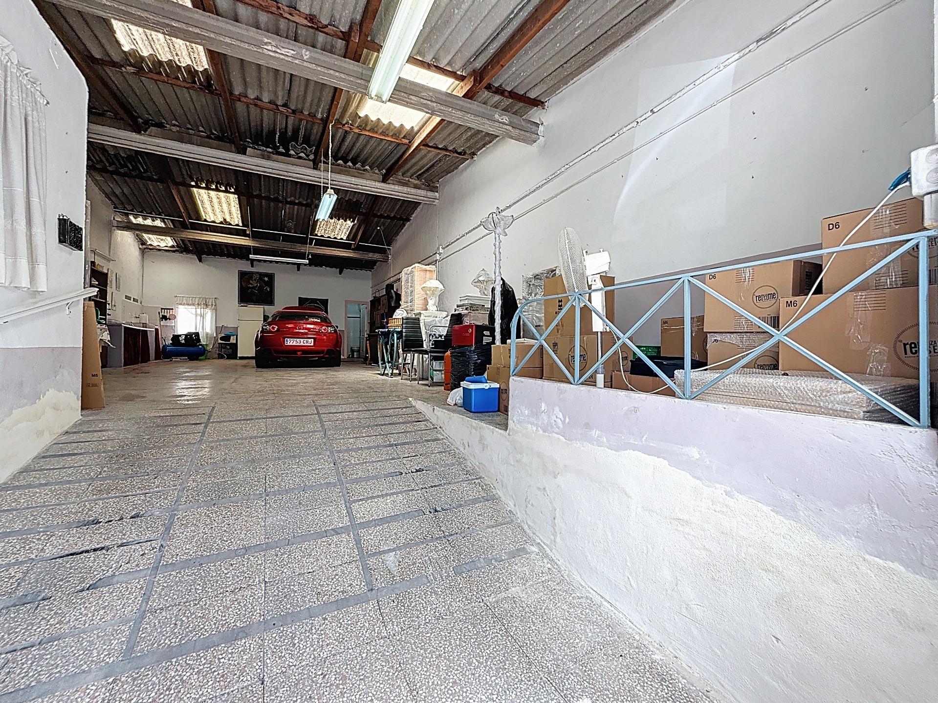 Your next project starts here - 130m2 warehouse in the northern area of Castalla