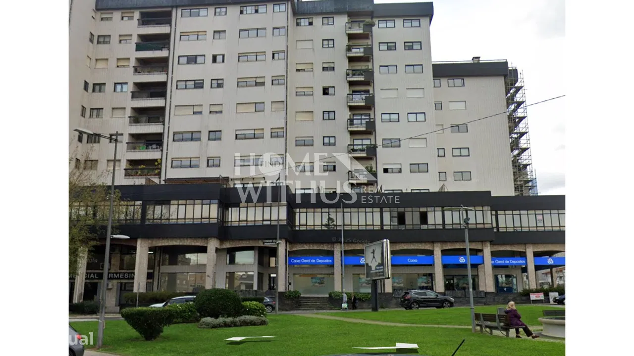 Commercial for sale, Porto (Ermesinde, Portugal)