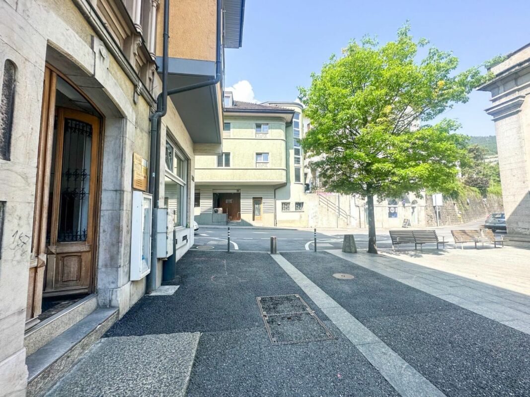 Mixed-use building in Monthey