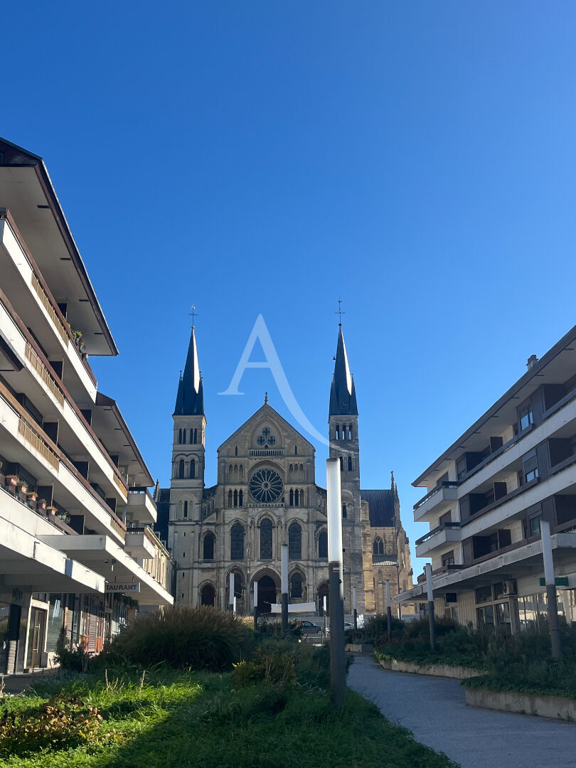 Commercial for sale in Reims, France