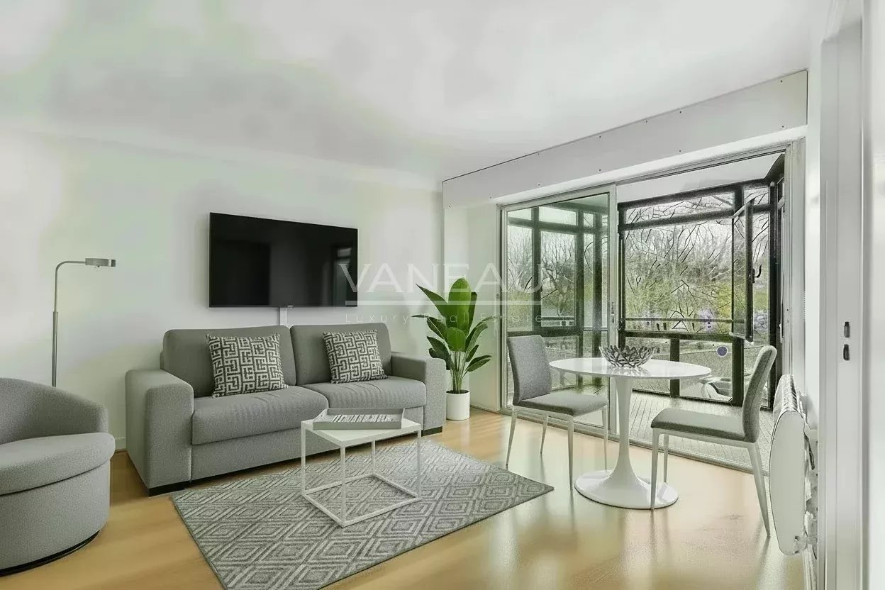 Boulogne / Point du jour - Bright studio with loggia