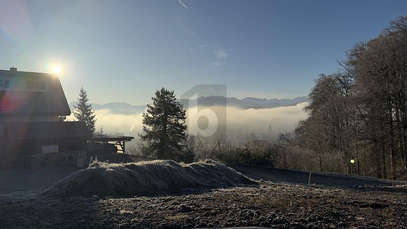 SUN-DRENCHED IN A TOP LOCATION