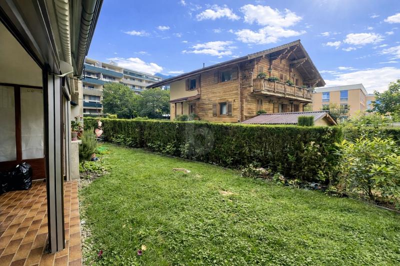 SPACIOUS WITH PRIVATE GARDEN