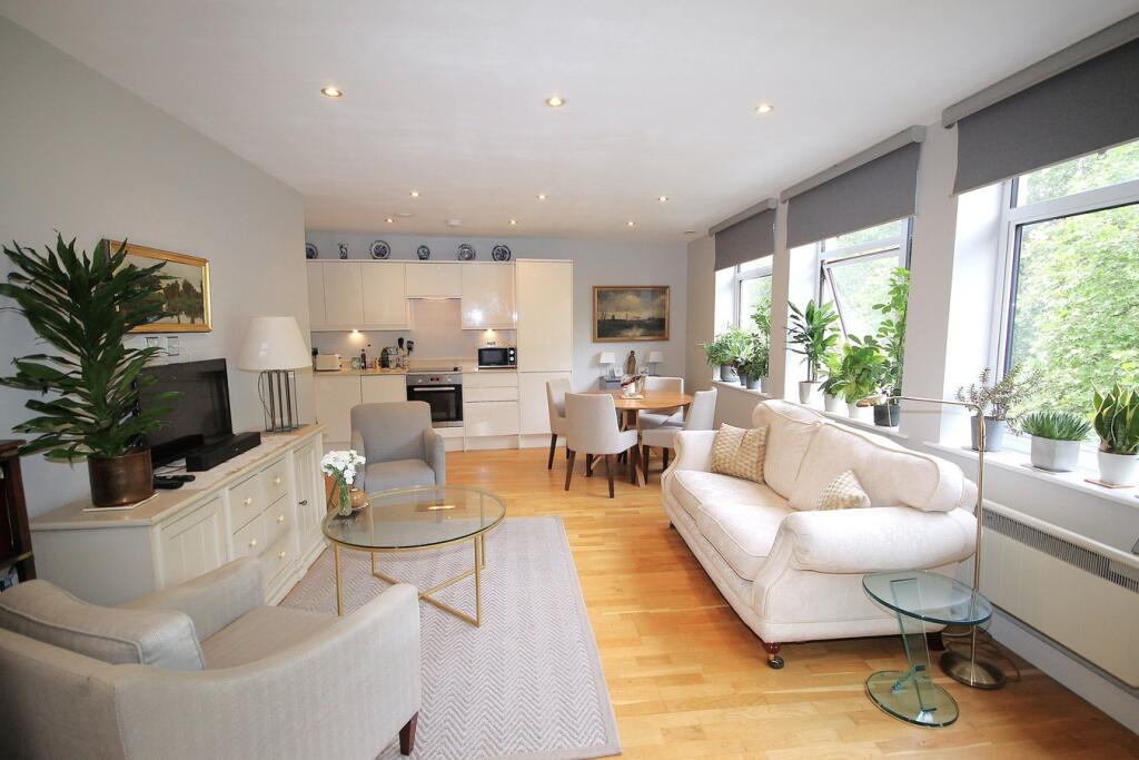 32 High Street, Beckenham, BR3