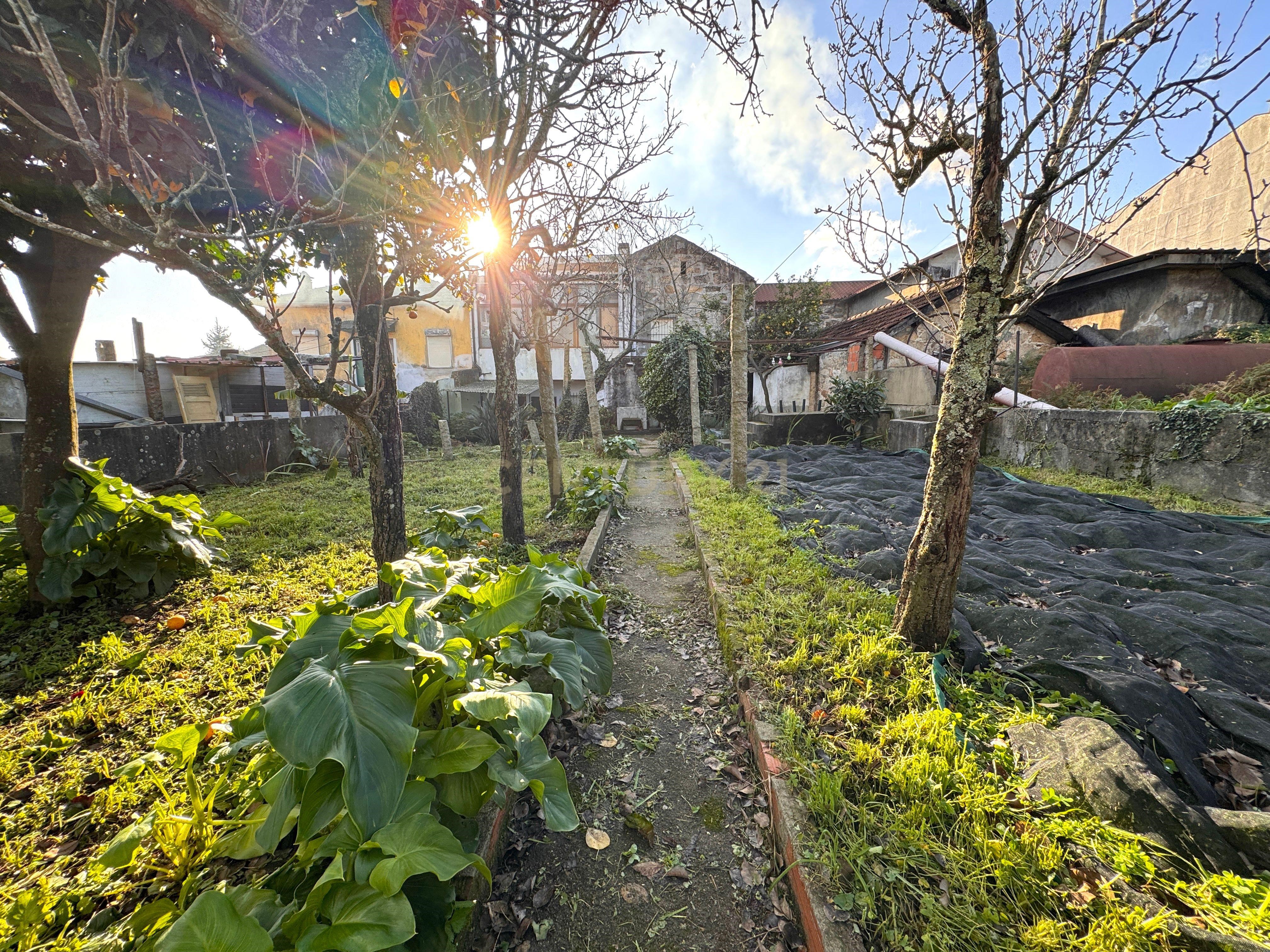 Investment opportunity: Two houses for sale in Fânzeres, Gondomar, Porto